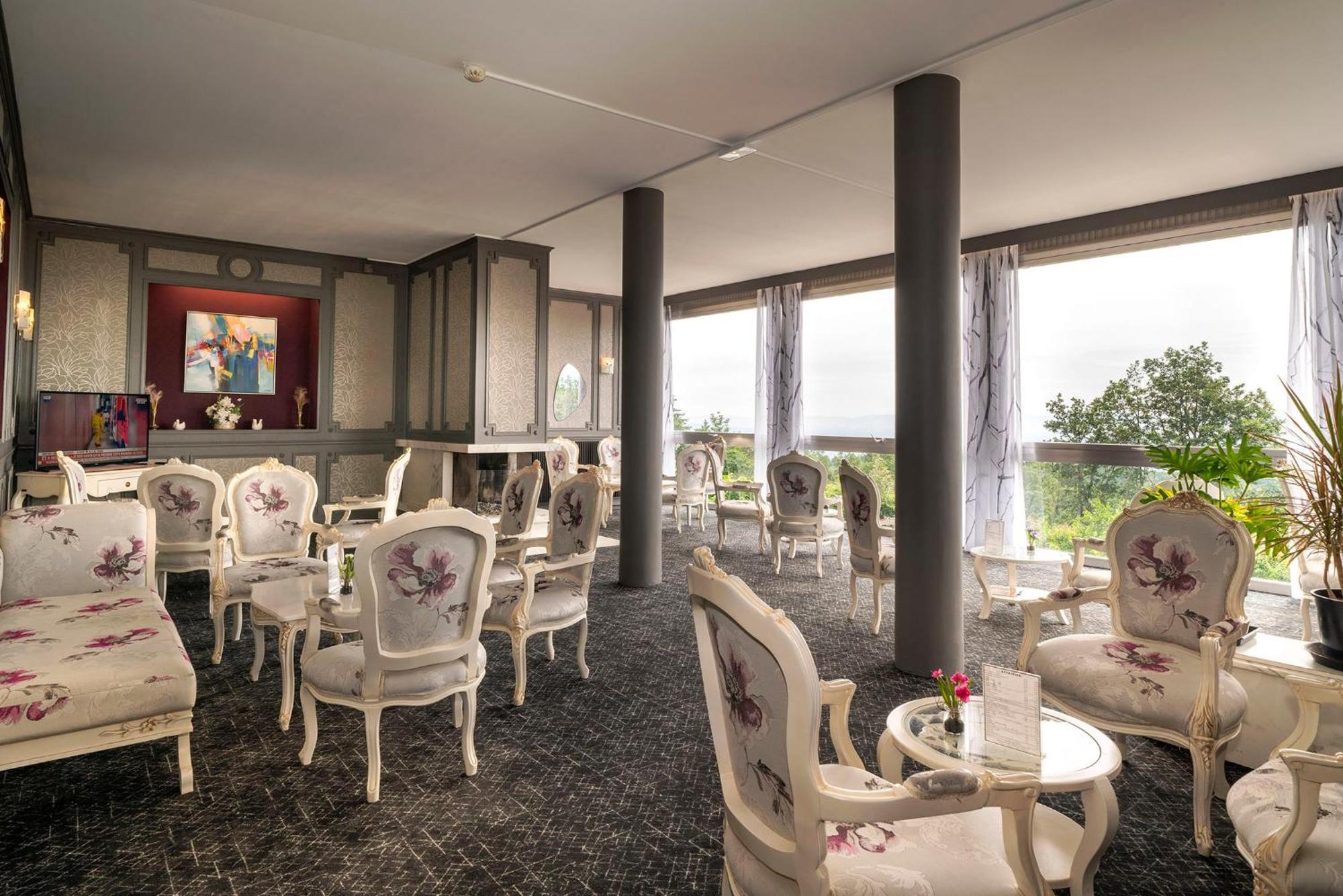 Alexain Hotel Restaurant & Wellness - Colmar Ouest Trois-Epis Exterior photo